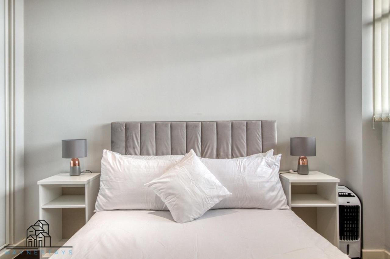 Cosy 1-Bed By Heathrow Airport Londres Exterior foto